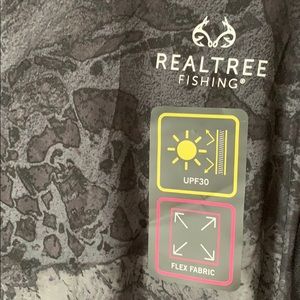 Men’s RealTree fishing shirt